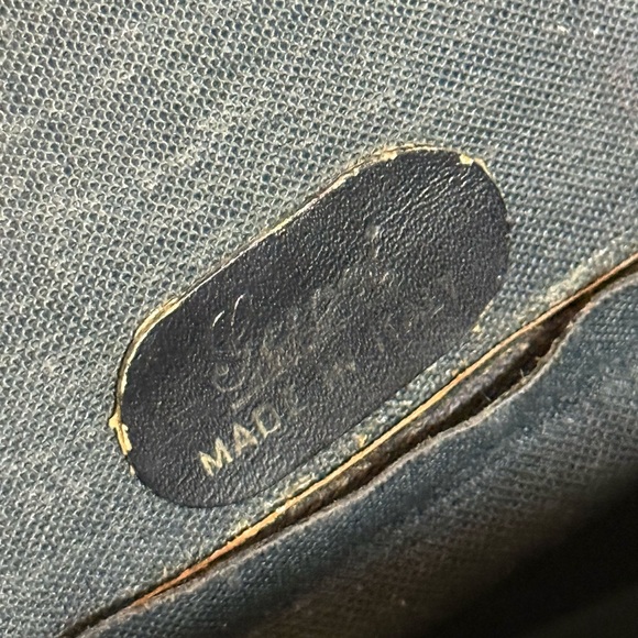 Vintage Gucci briefcase/travel bag - Picture 7 of 7